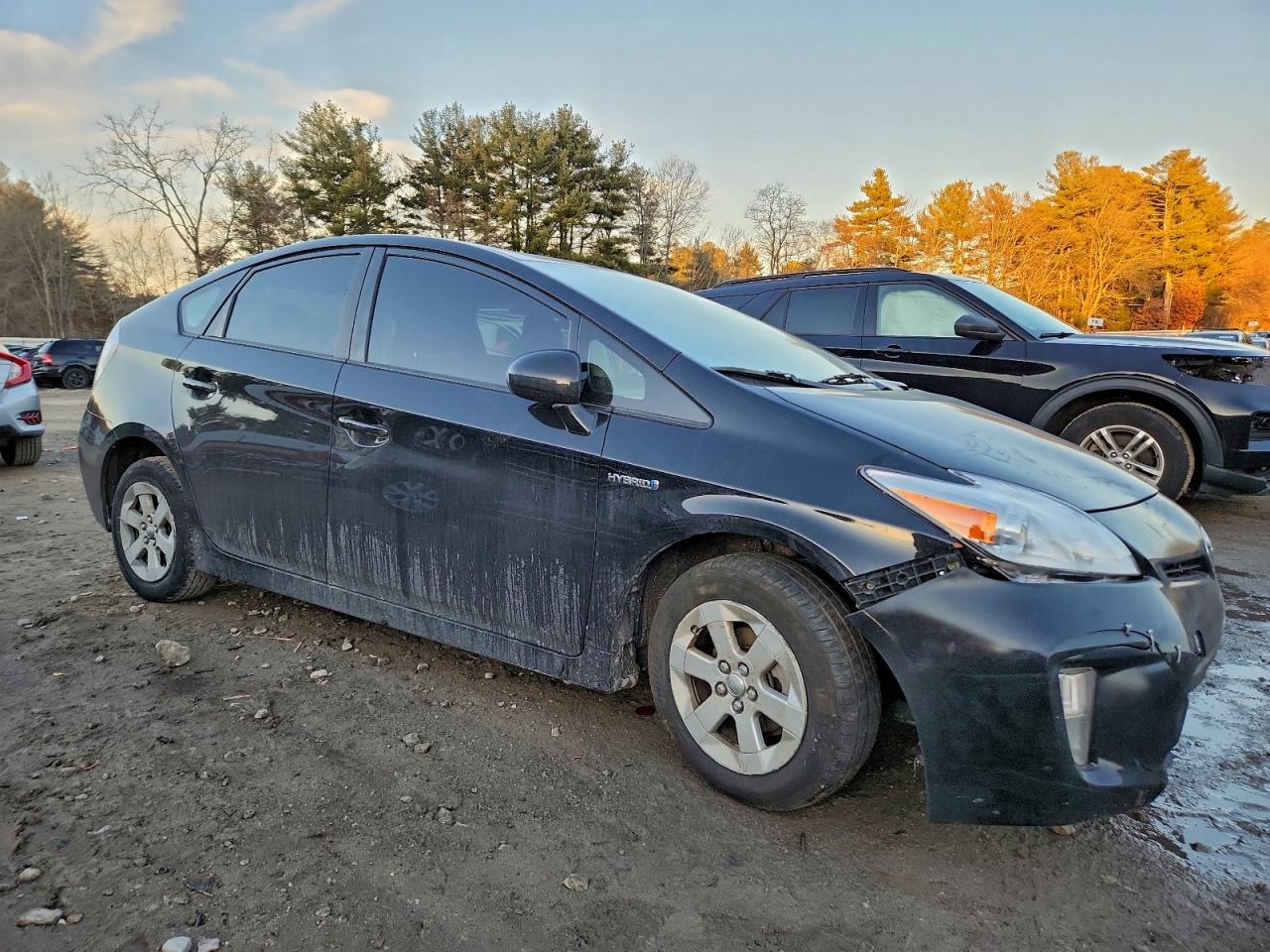 2013 TOYOTA PRIUS photo 4