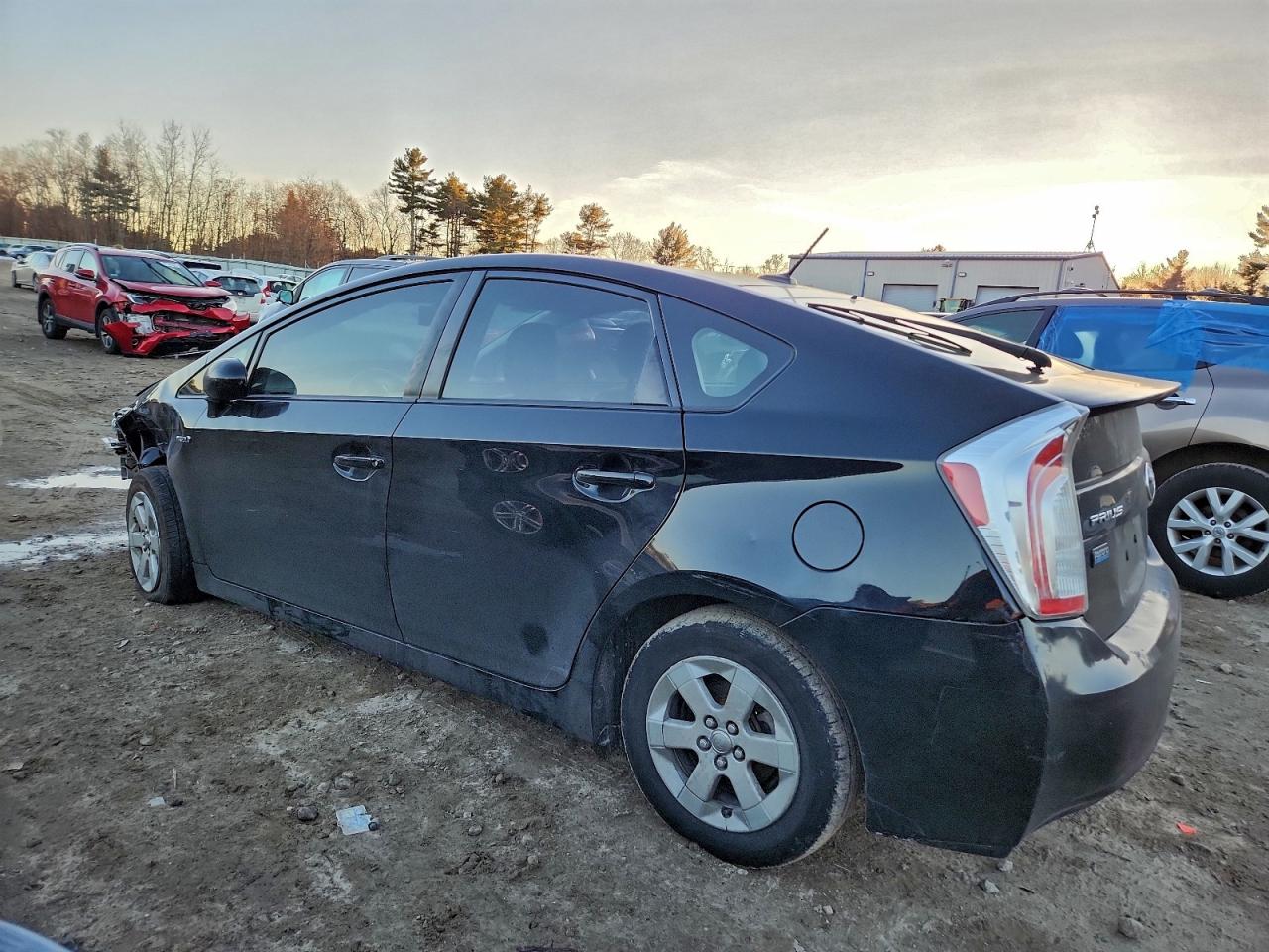 2013 TOYOTA PRIUS photo 2