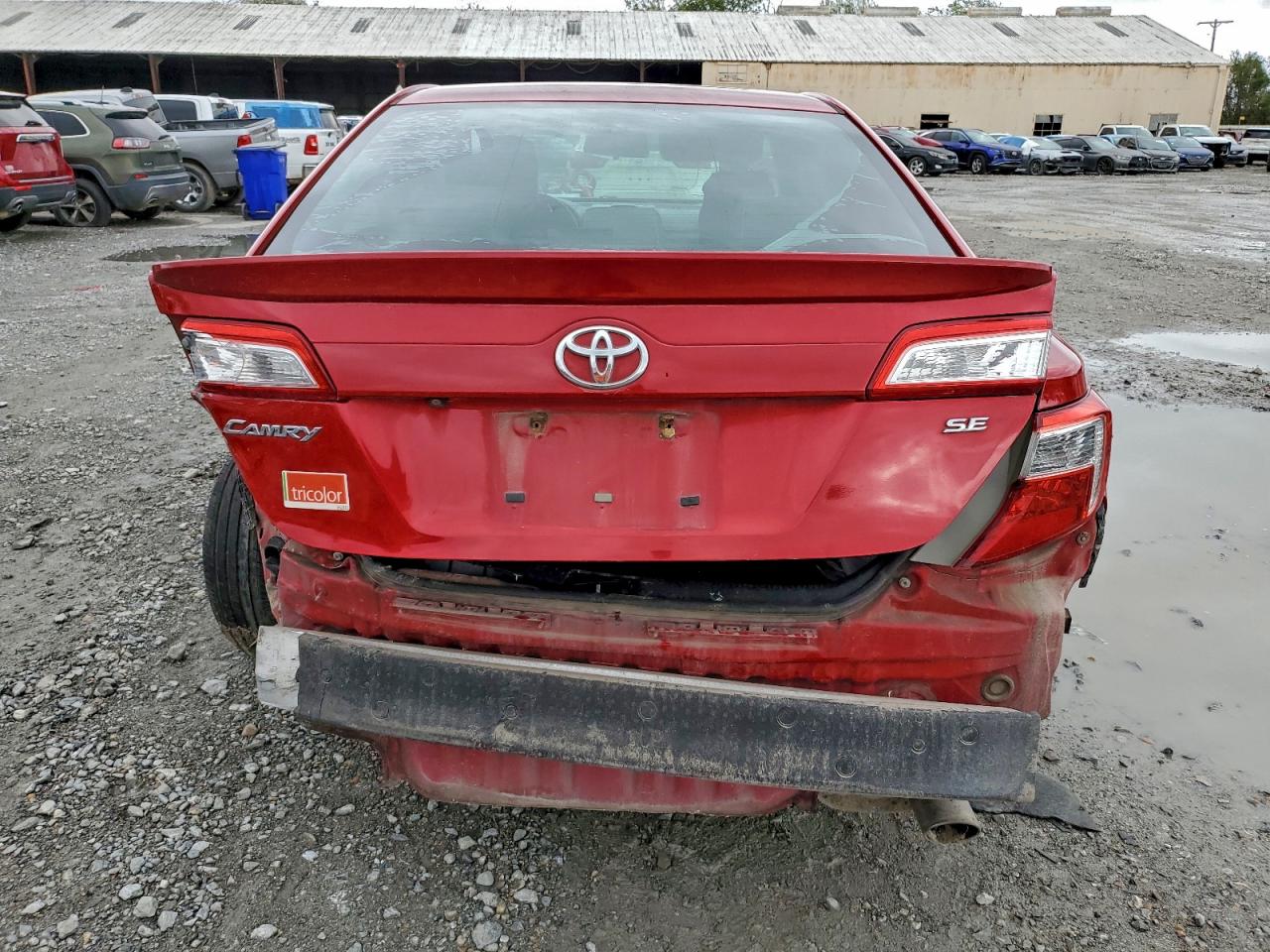 2014 TOYOTA CAMRY L photo 6