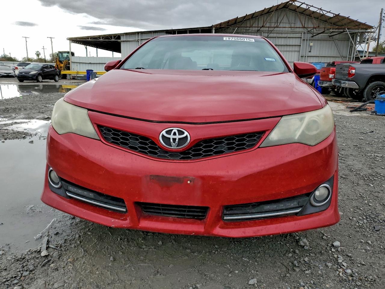 2014 TOYOTA CAMRY L photo 5