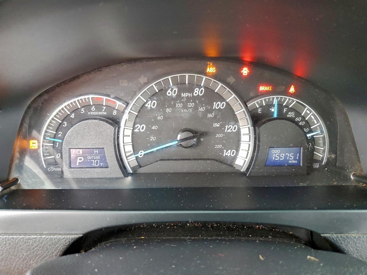 2014 TOYOTA CAMRY L photo 9
