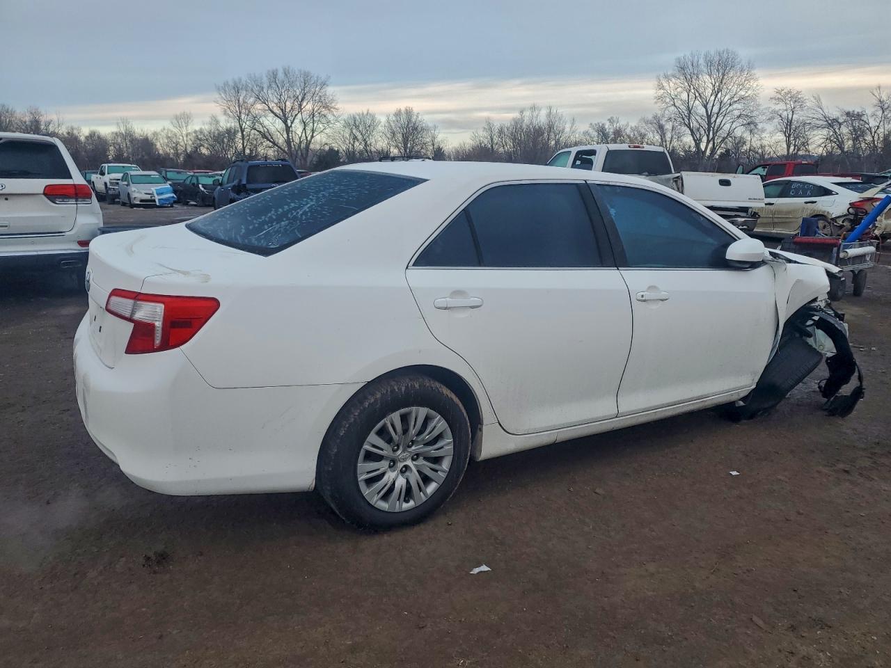 2012 TOYOTA CAMRY BASE photo 3