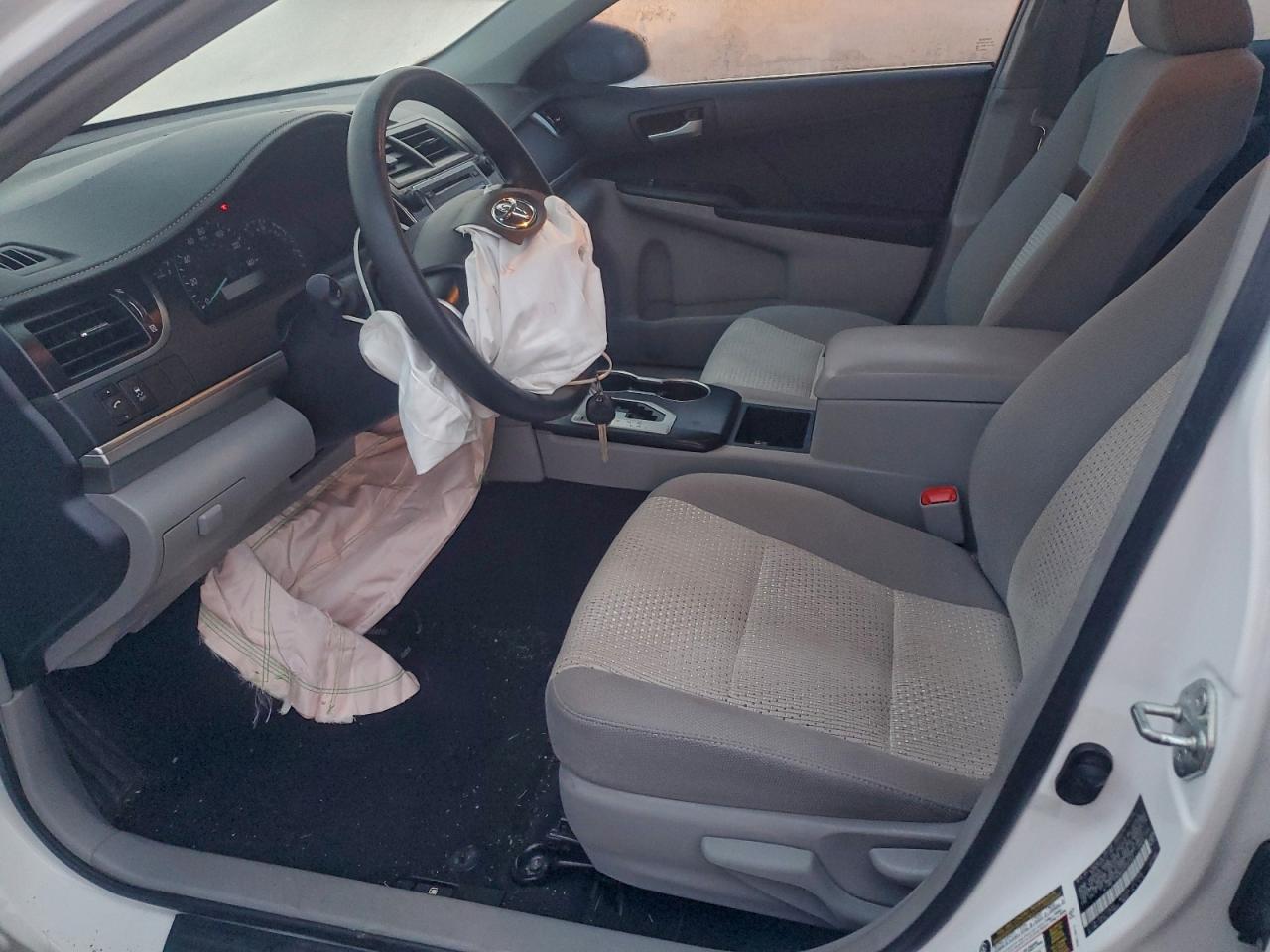 2012 TOYOTA CAMRY BASE photo 7