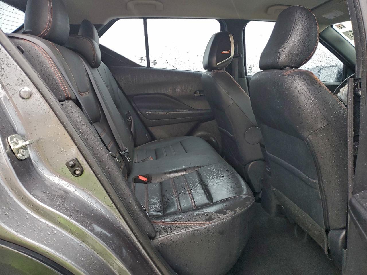 2020 NISSAN KICKS SR photo 10