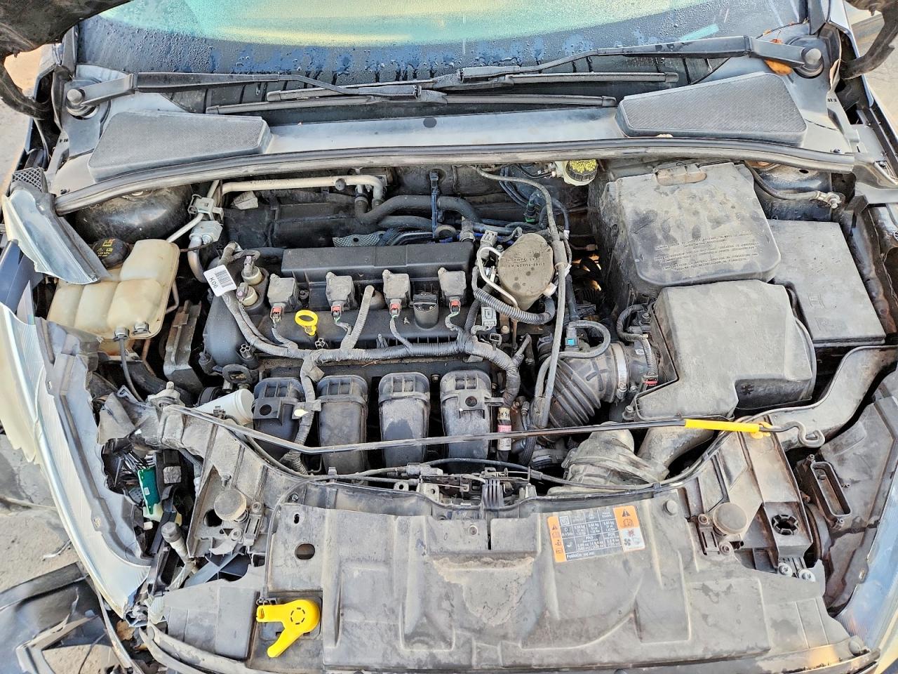 2015 FORD FOCUS SE photo 11