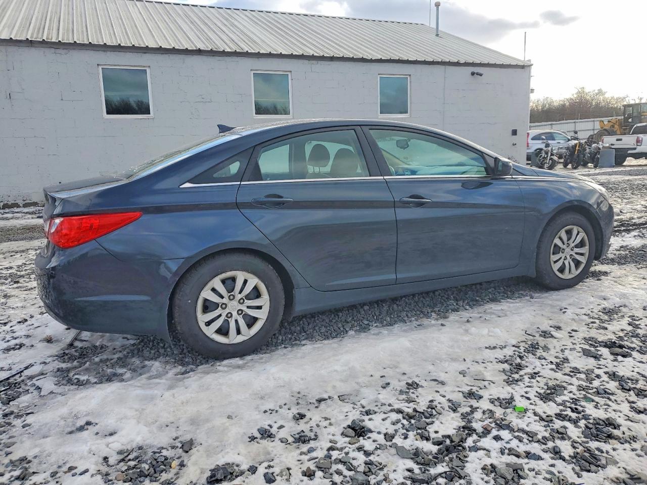 2013 HYUNDAI SONATA GLS photo 3