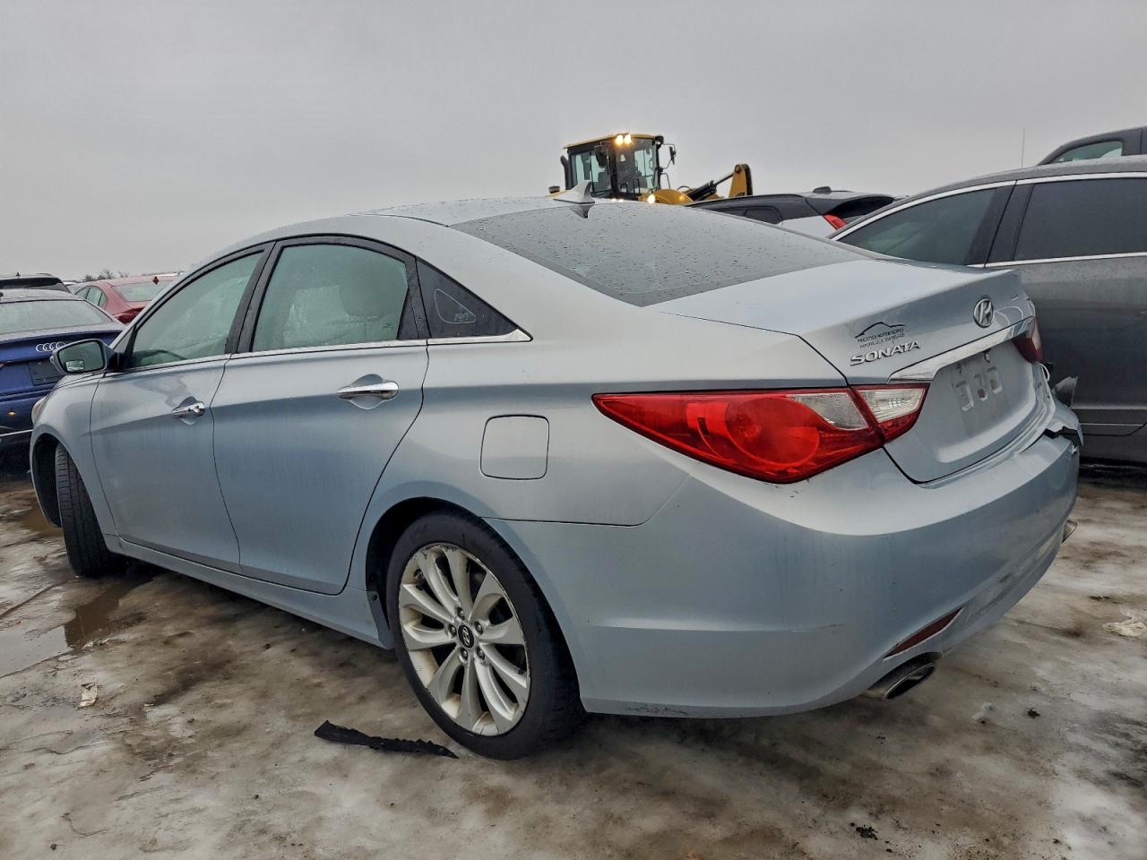 2011 HYUNDAI SONATA SE photo 3