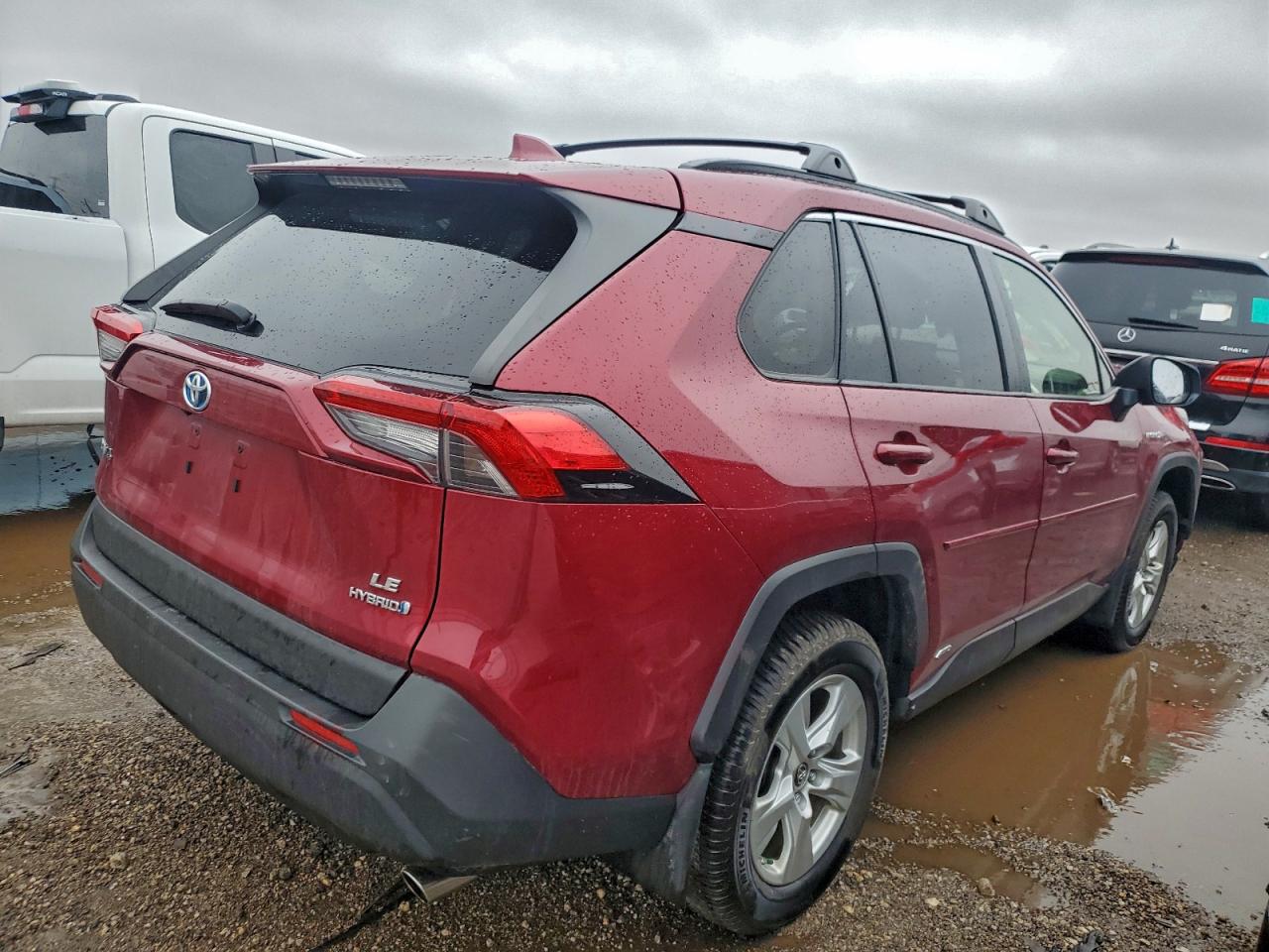 2019 TOYOTA RAV4 LE photo 5