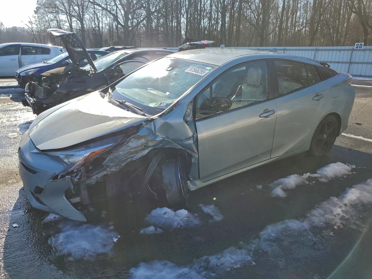 2016 TOYOTA PRIUS
