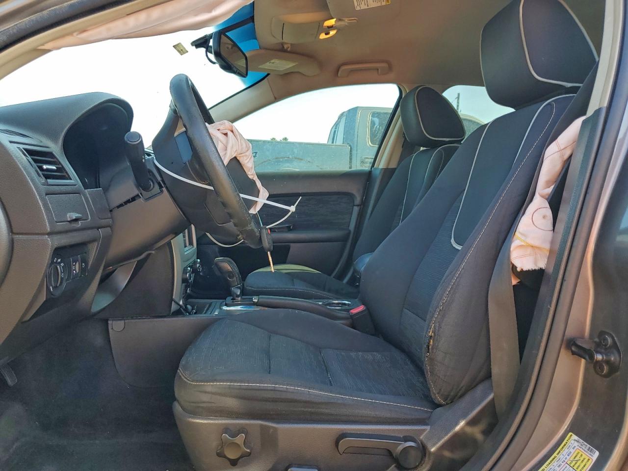 2010 FORD FUSION SE photo 7