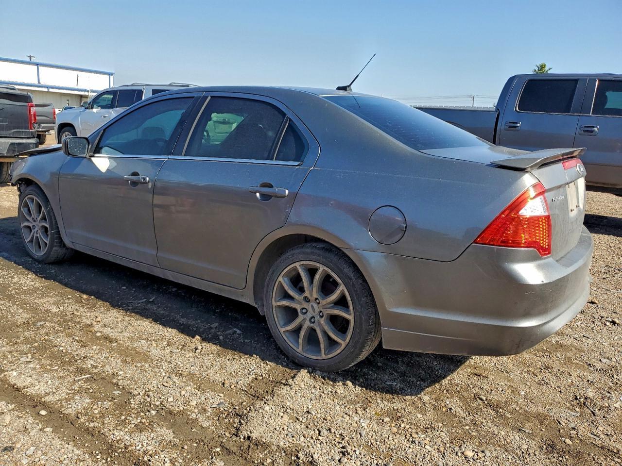 2010 FORD FUSION SE photo 2