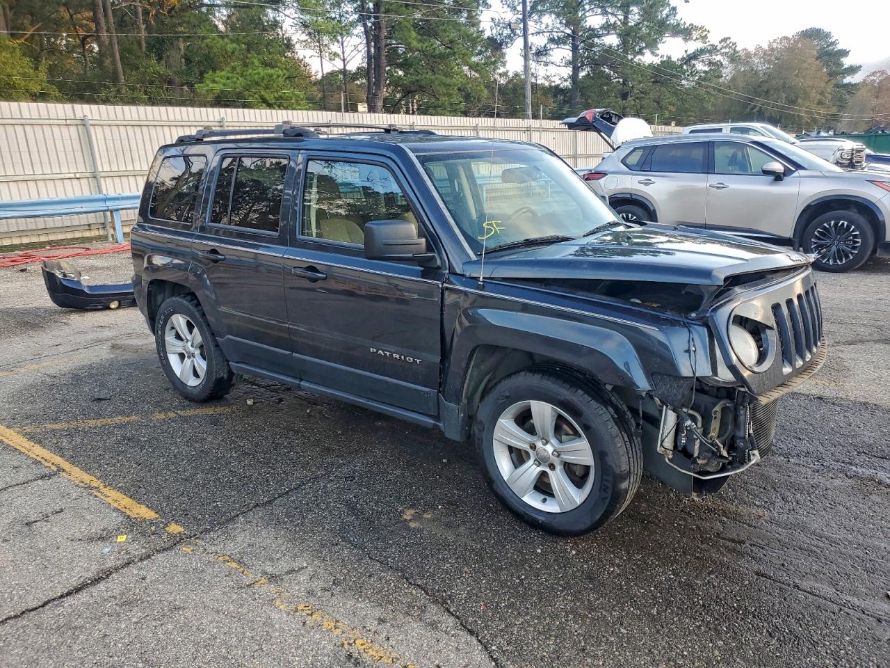2014 JEEP PATRIOT LATITUDE photo 4