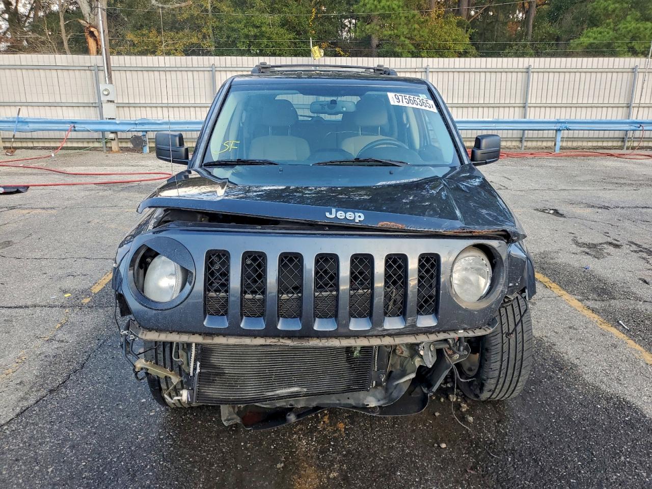 2014 JEEP PATRIOT LATITUDE photo 5