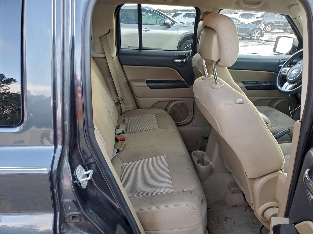 2014 JEEP PATRIOT LATITUDE photo 11