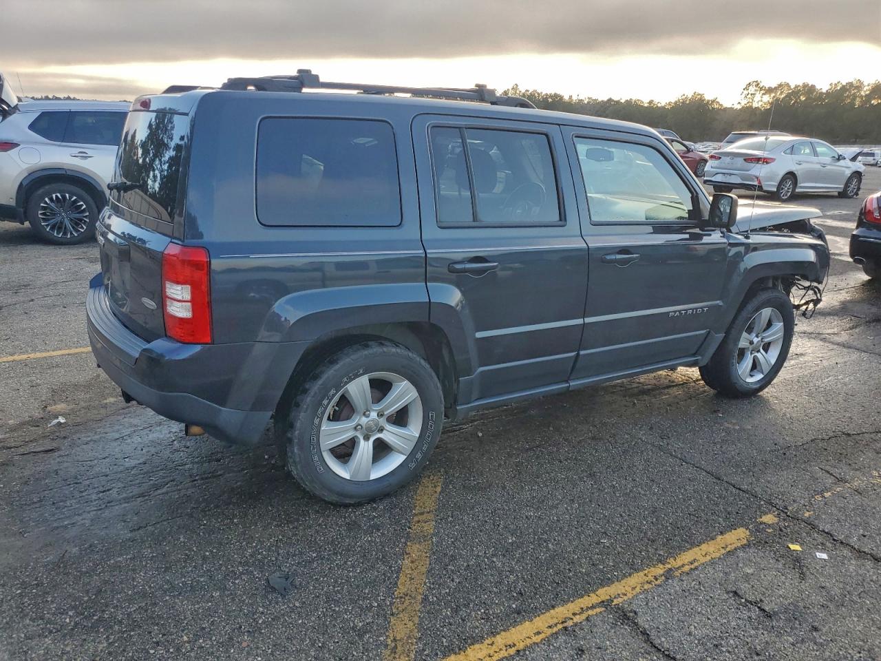2014 JEEP PATRIOT LATITUDE photo 3