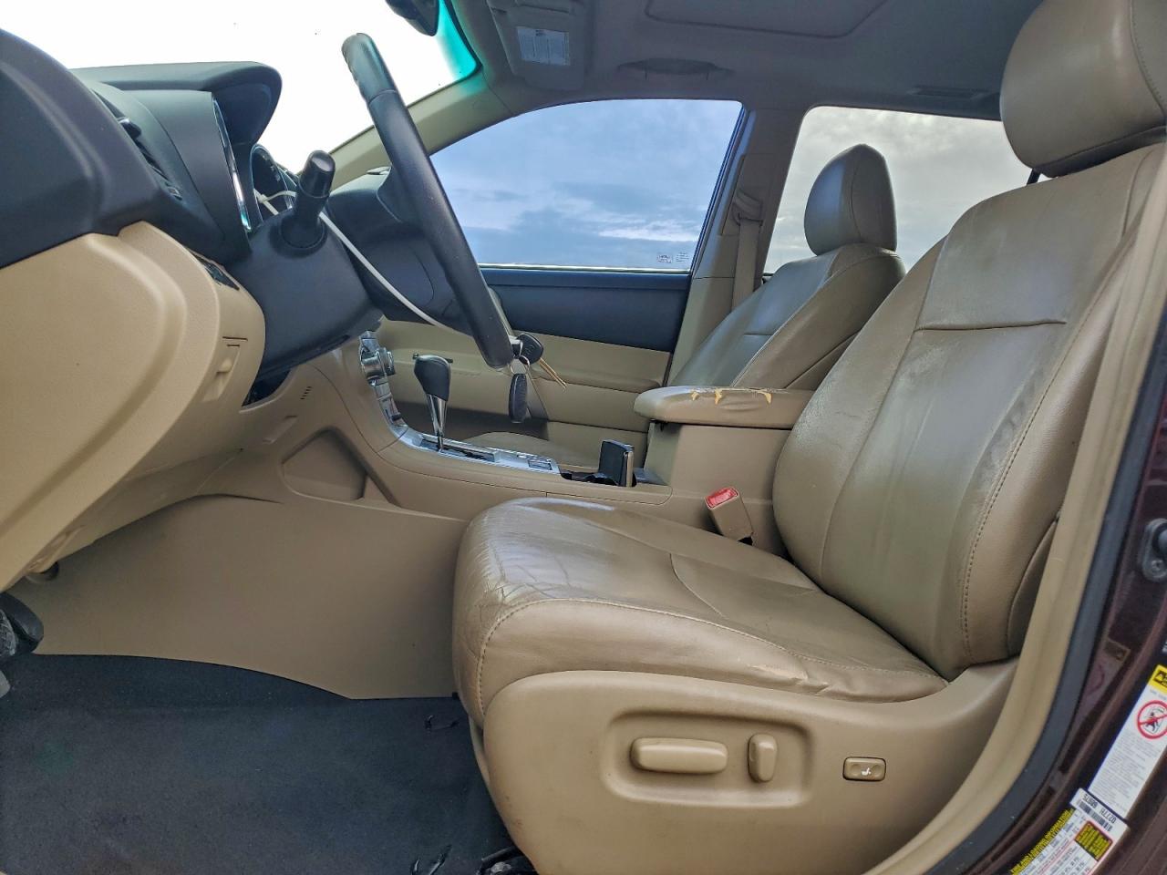 2012 TOYOTA HIGHLANDER BASE photo 7