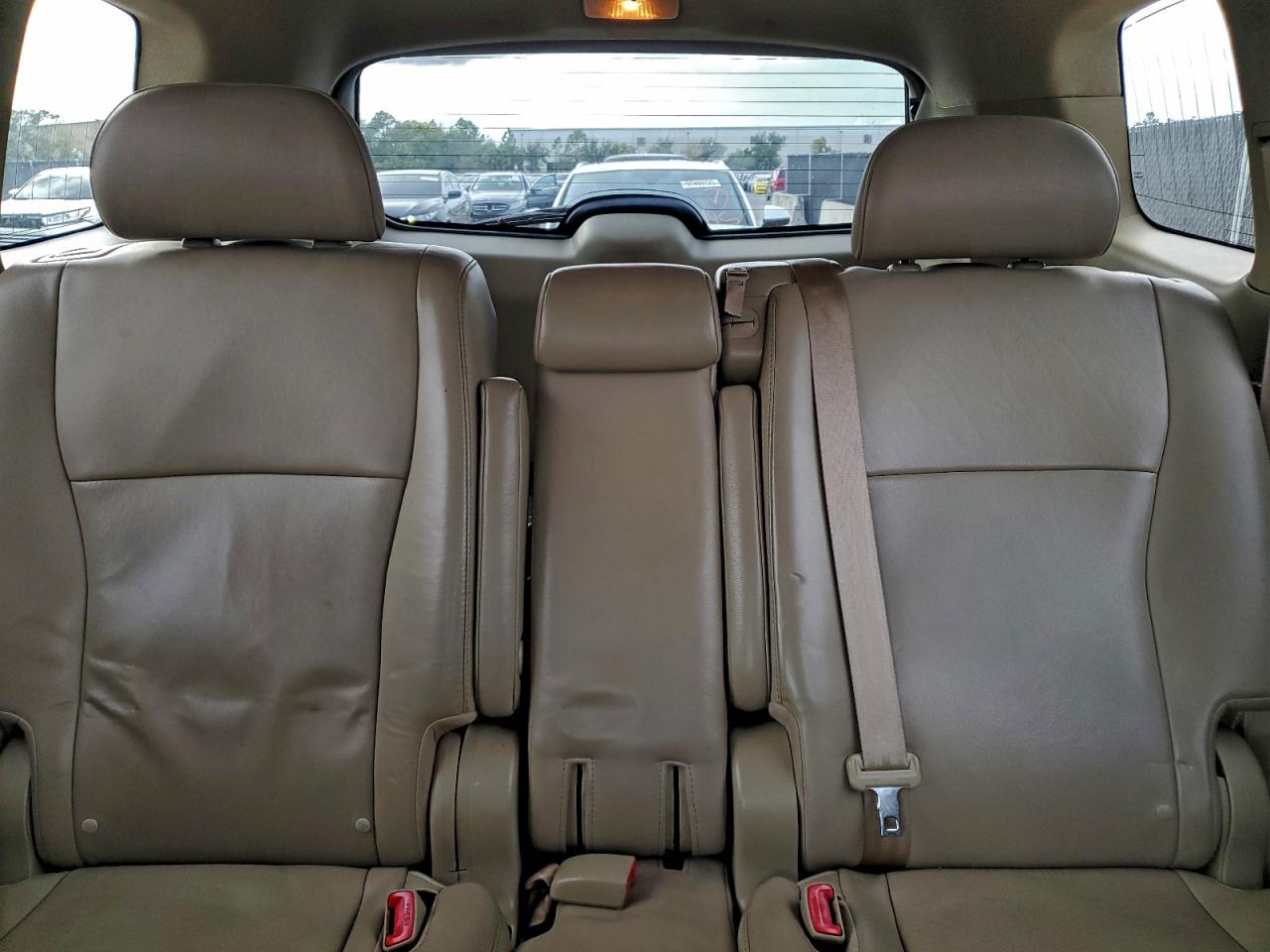 2012 TOYOTA HIGHLANDER BASE photo 10