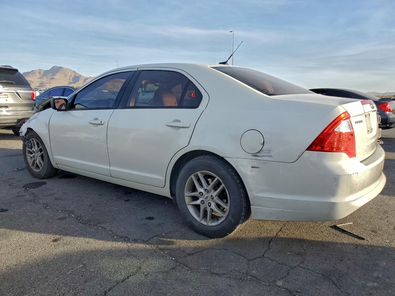 2011 FORD FUSION S photo 2