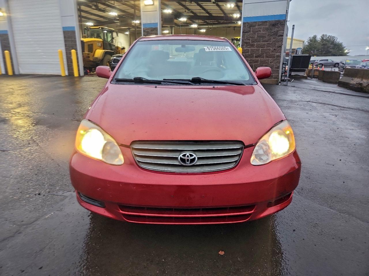 2004 TOYOTA COROLLA LE photo 9
