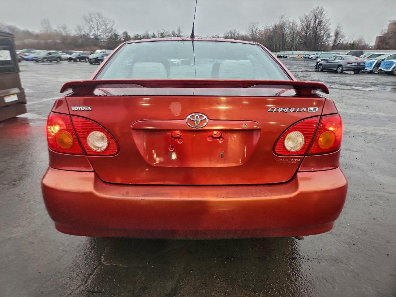 2004 TOYOTA COROLLA LE photo 11