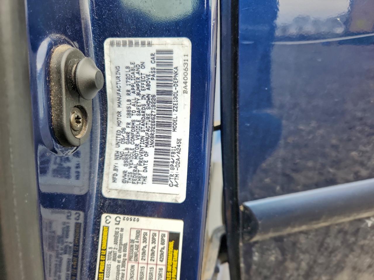 2006 TOYOTA COROLLA CE photo 12