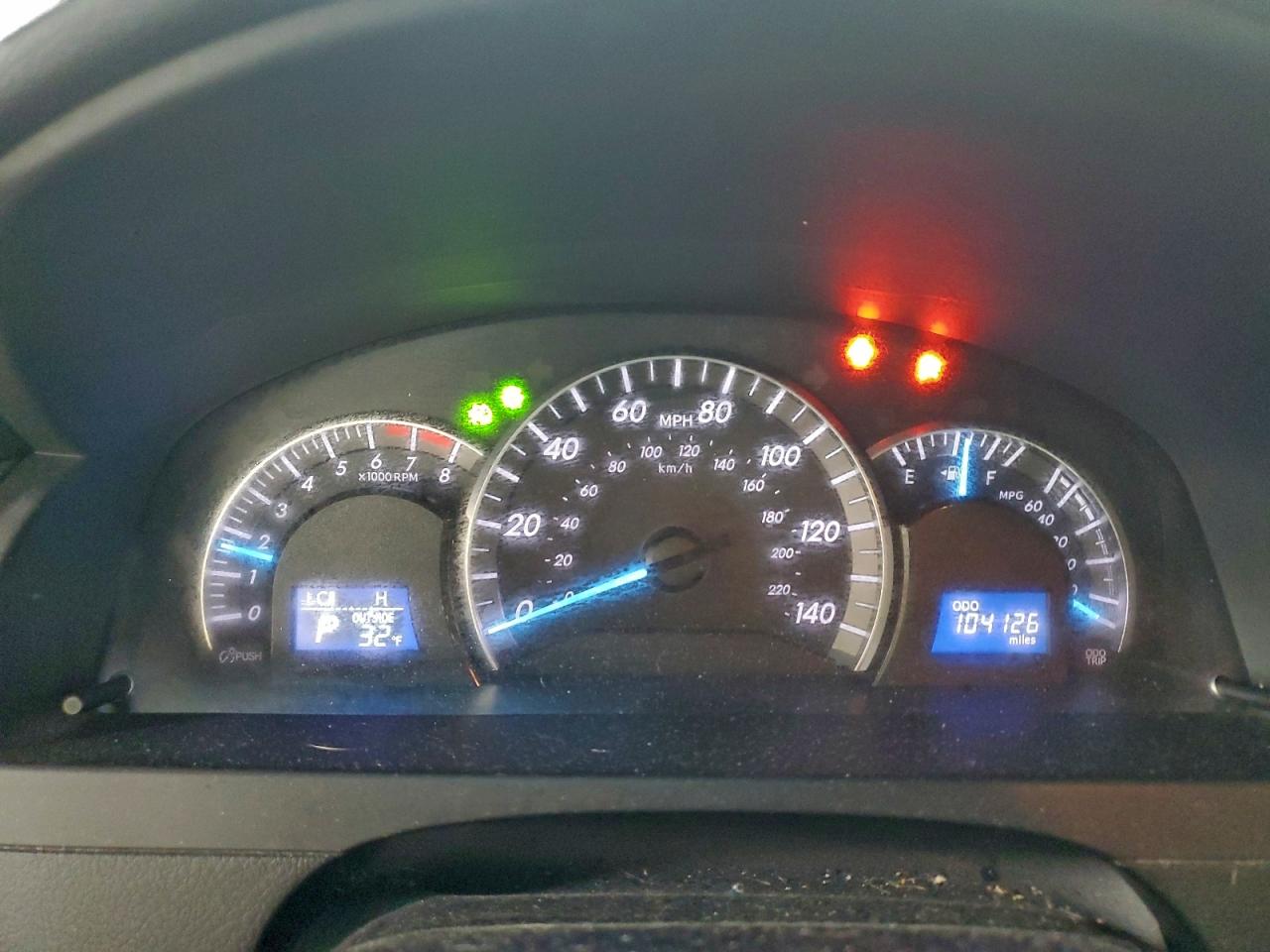 2013 TOYOTA CAMRY L photo 9