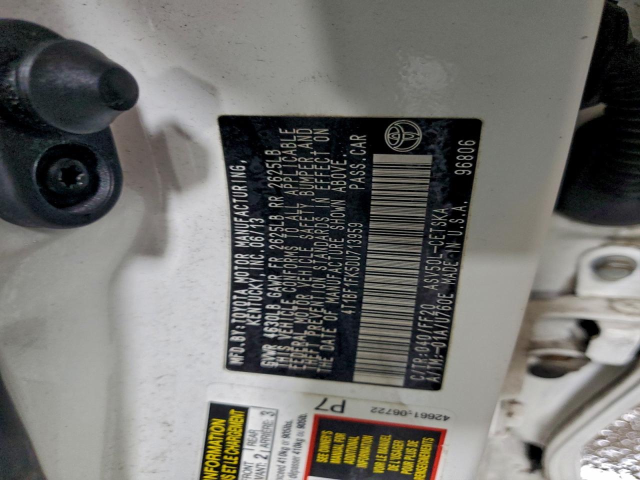 2013 TOYOTA CAMRY L photo 13