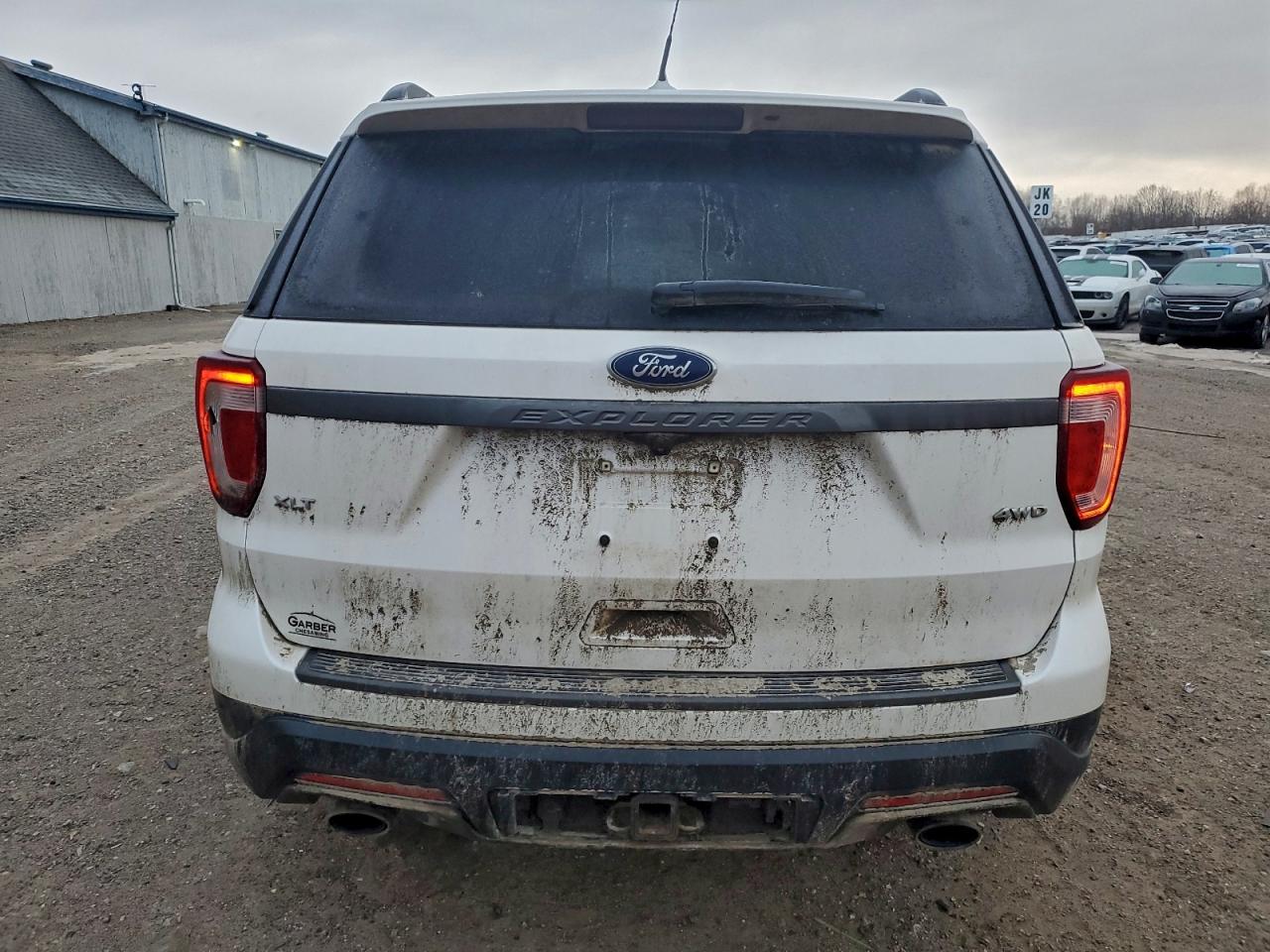 2018 FORD EXPLORER XLT photo 6
