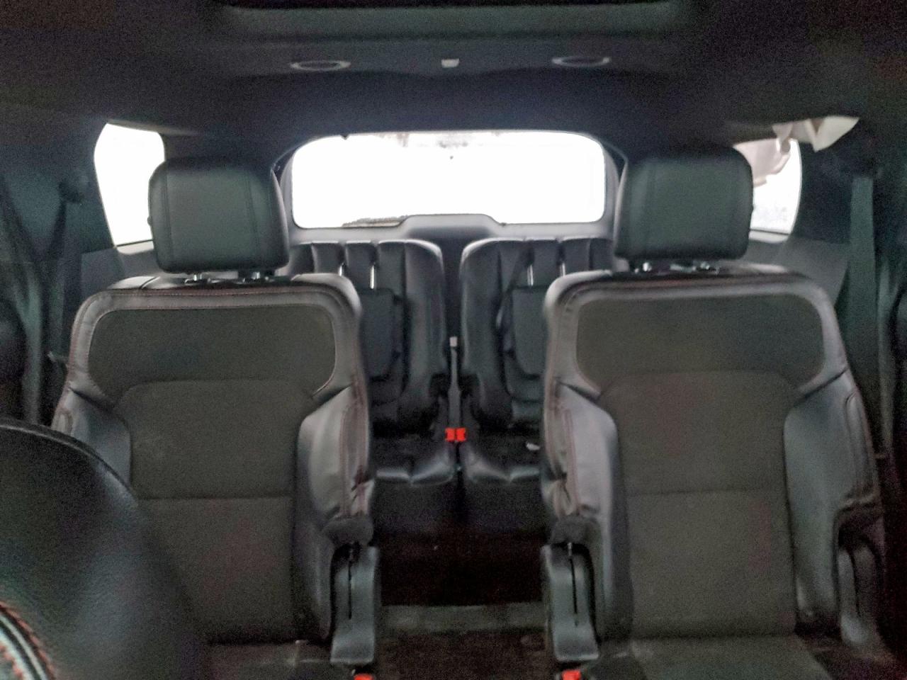 2018 FORD EXPLORER XLT photo 10