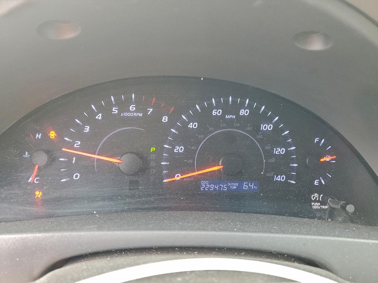 2010 TOYOTA CAMRY BASE photo 9