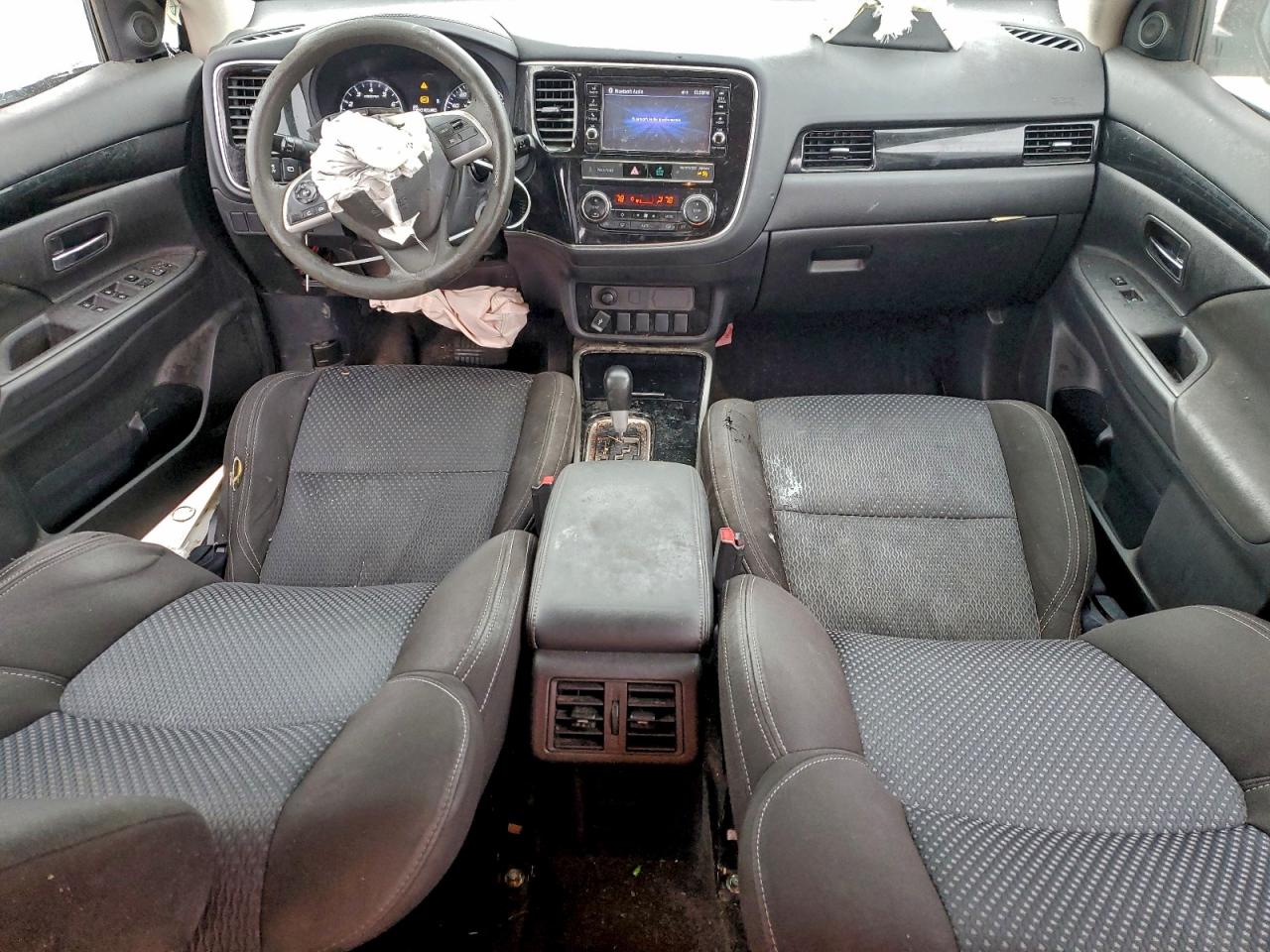 2019 MITSUBISHI OUTLANDER ES photo 8