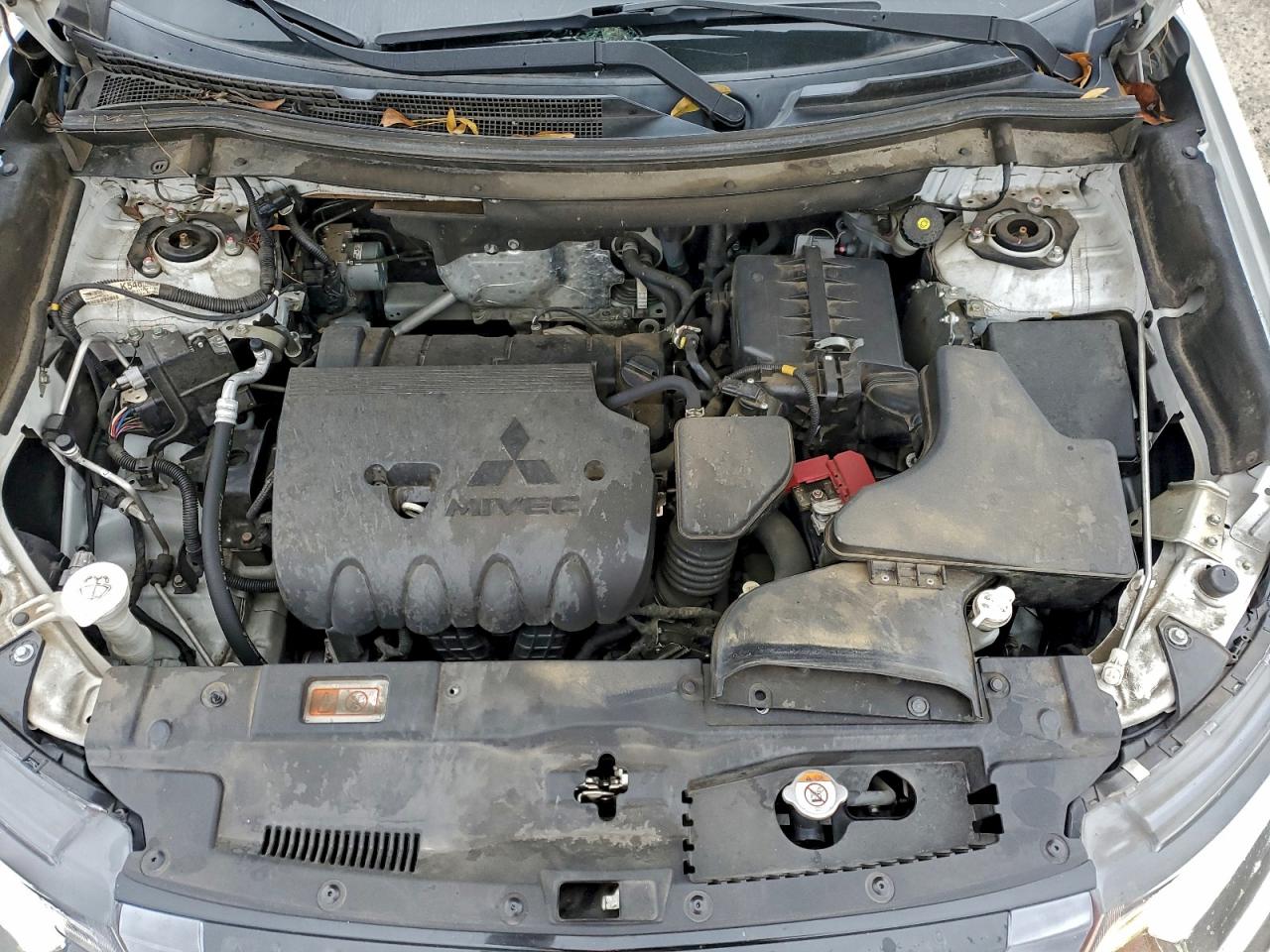 2019 MITSUBISHI OUTLANDER ES photo 12