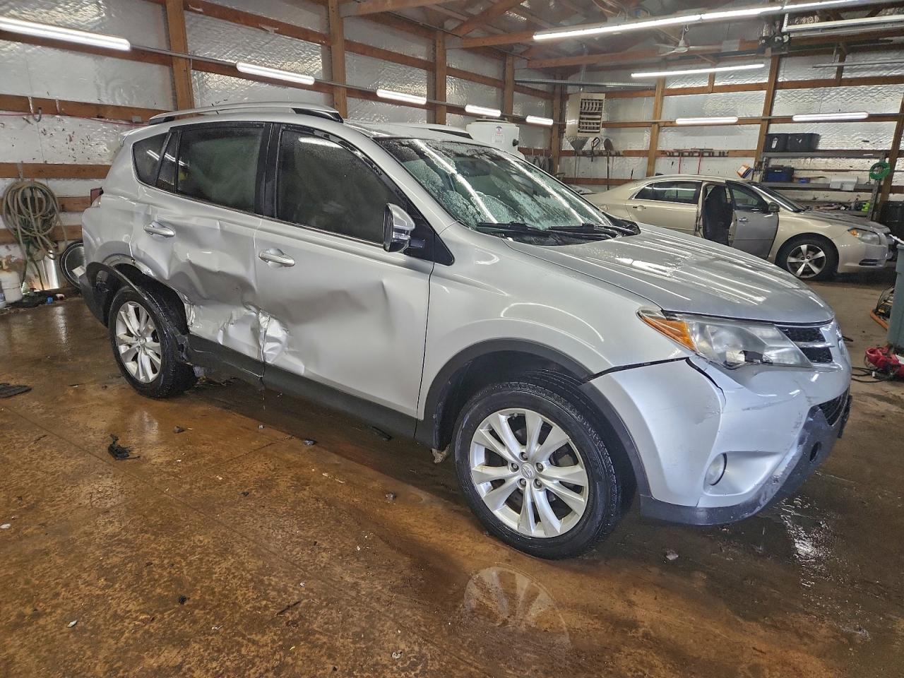 2014 TOYOTA RAV4 LIMITED photo 4