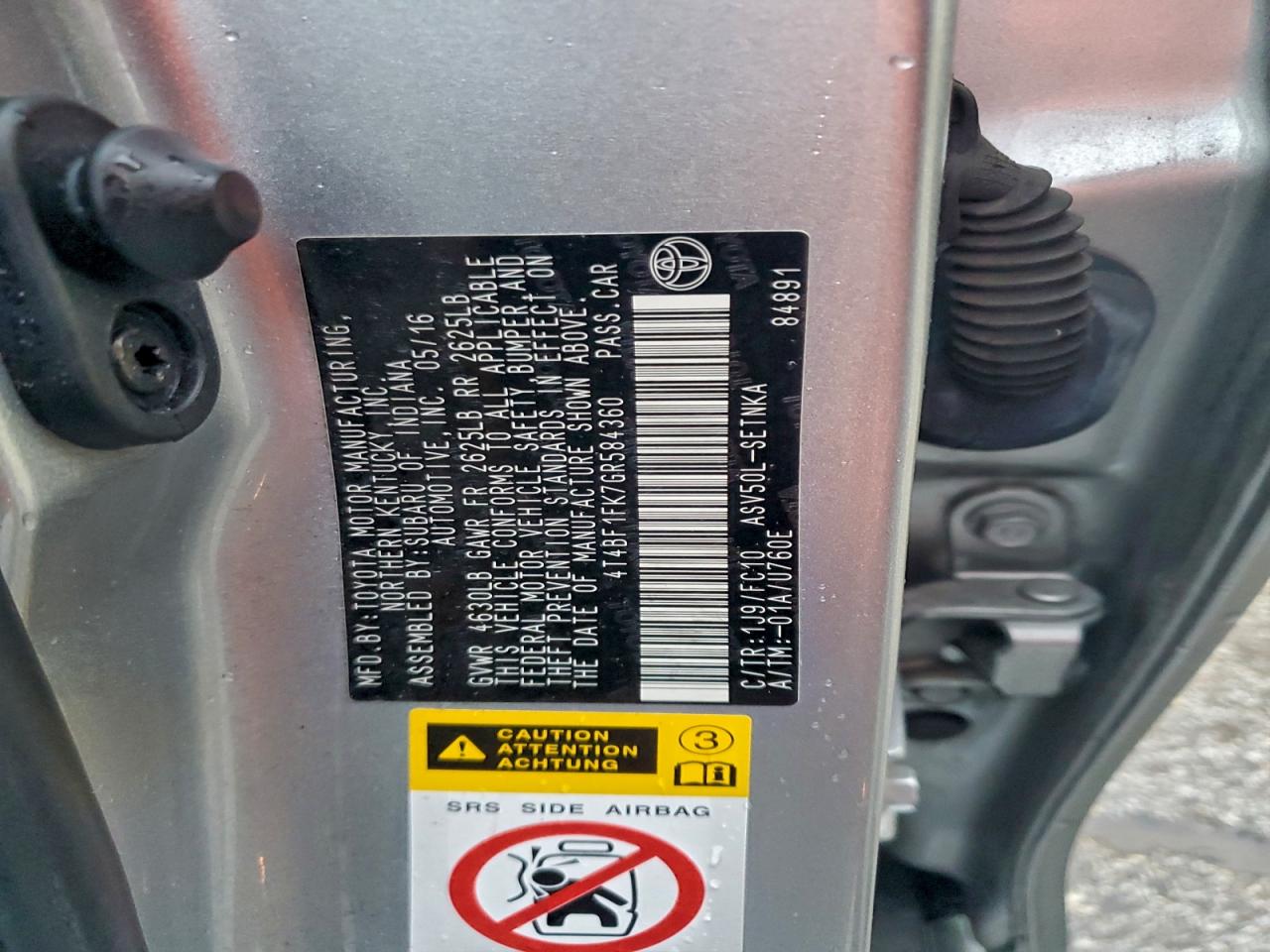 2016 TOYOTA CAMRY LE photo 12