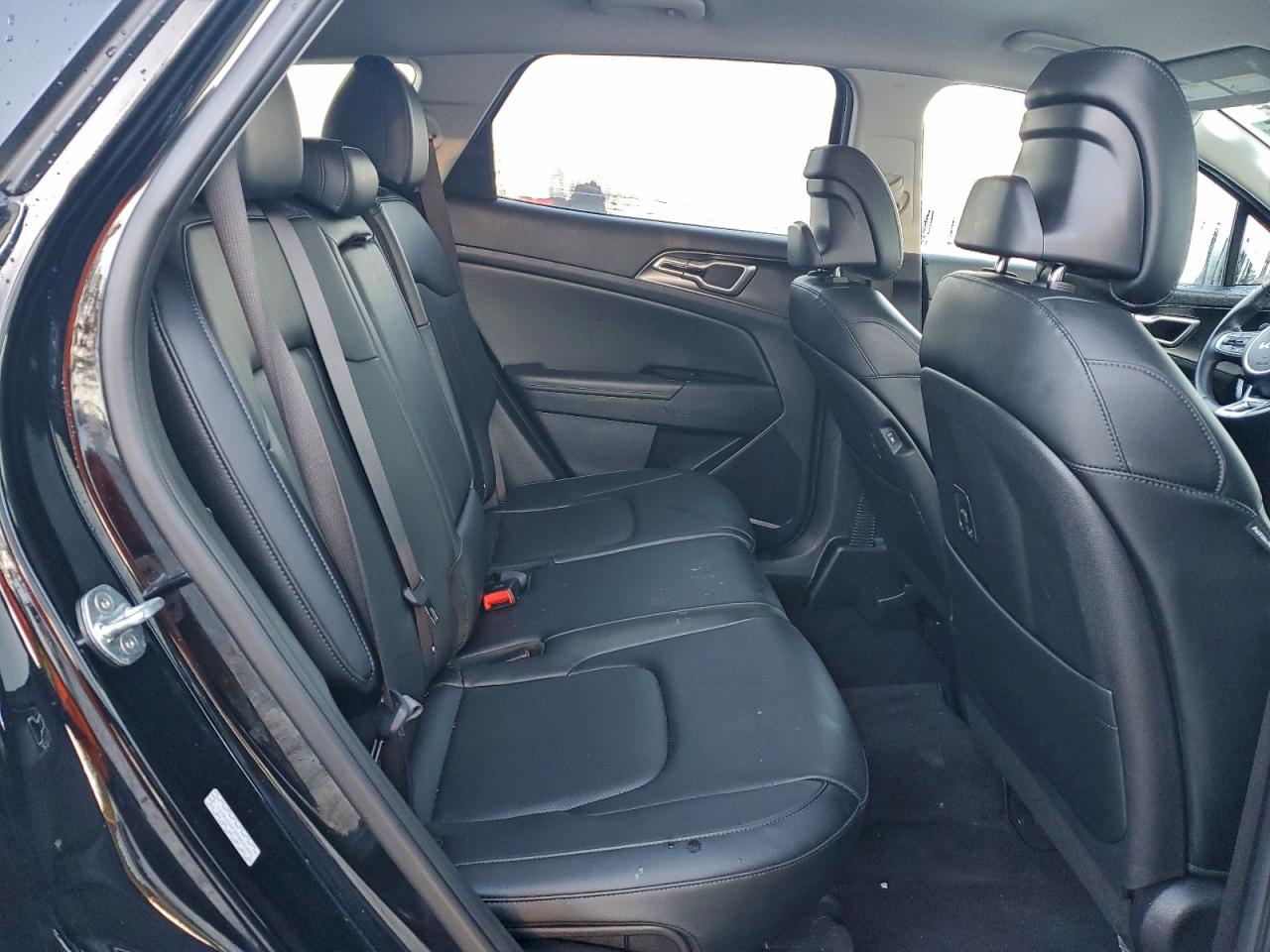 2023 KIA SPORTAGE EX photo 11