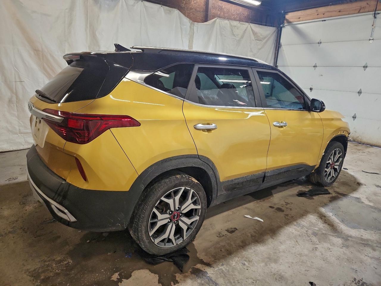 2023 KIA SELTOS SX photo 3