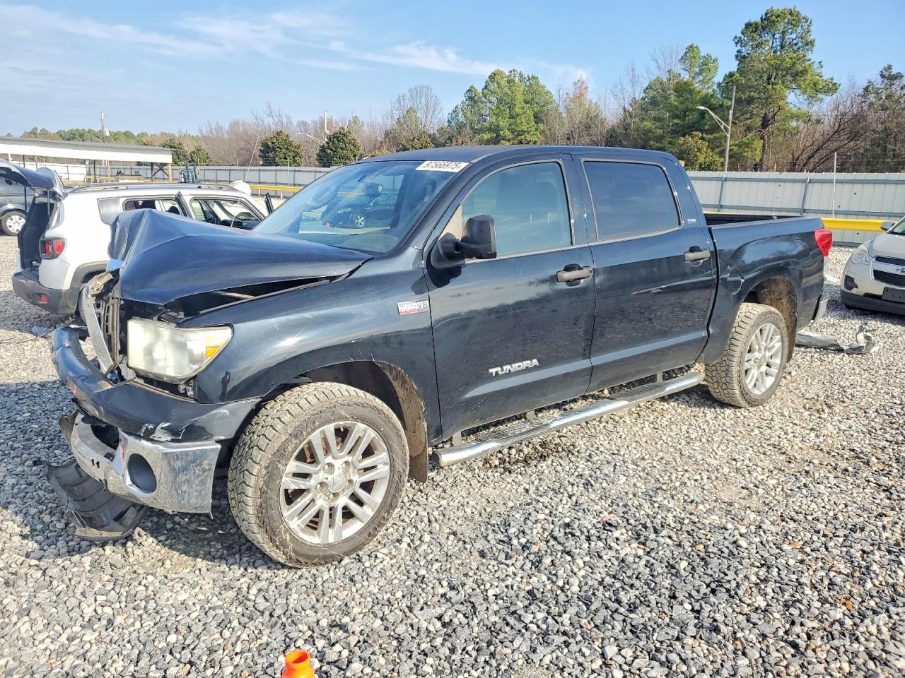 2013 TOYOTA TUNDRA