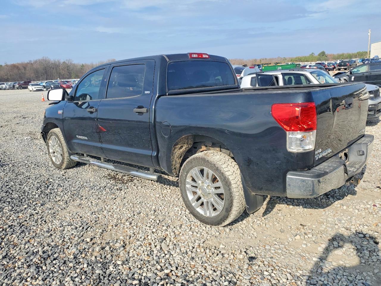 2013 TOYOTA TUNDRA CREWMAX SR5 photo 2
