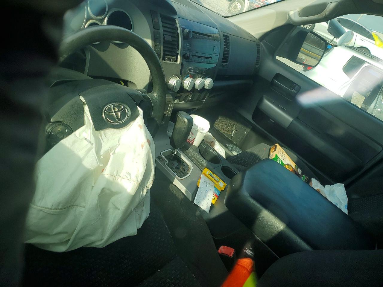 2013 TOYOTA TUNDRA CREWMAX SR5 photo 8