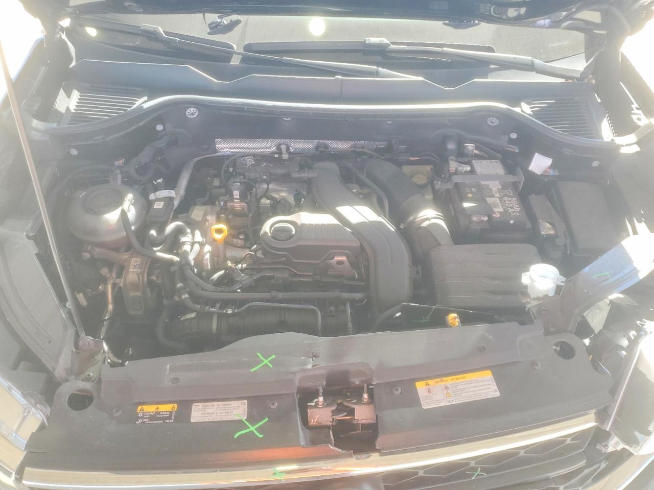2024 VOLKSWAGEN TAOS SE photo 12