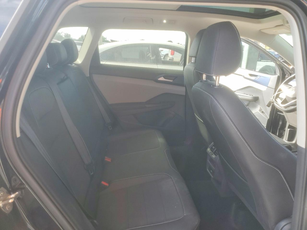 2024 VOLKSWAGEN TAOS SE photo 11