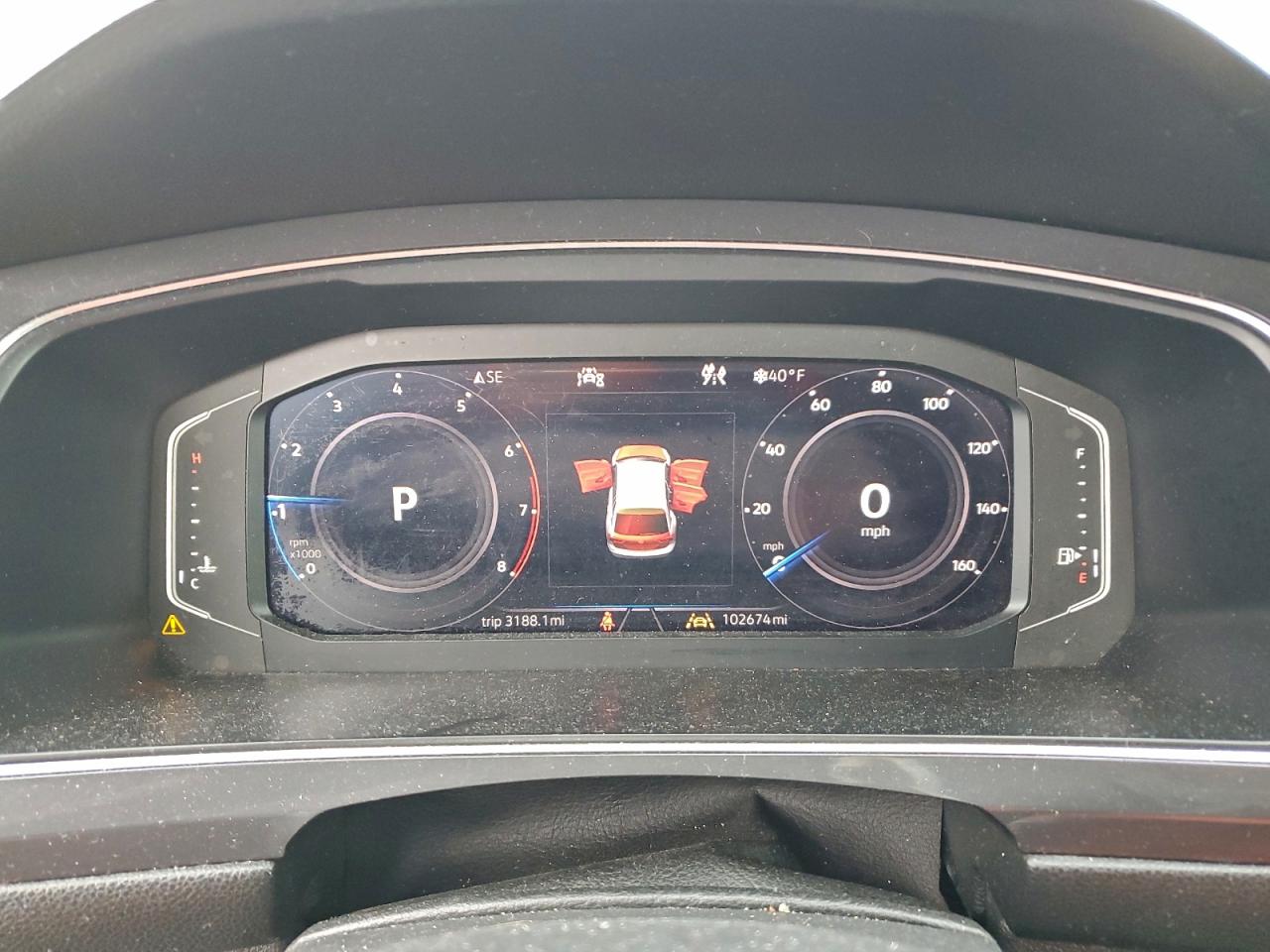 2020 VOLKSWAGEN TIGUAN SEL PREMIUM R-LINE photo 9