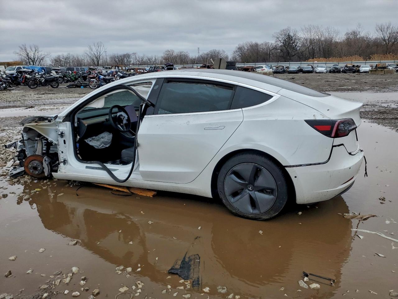 2020 TESLA MODEL 3 photo 2
