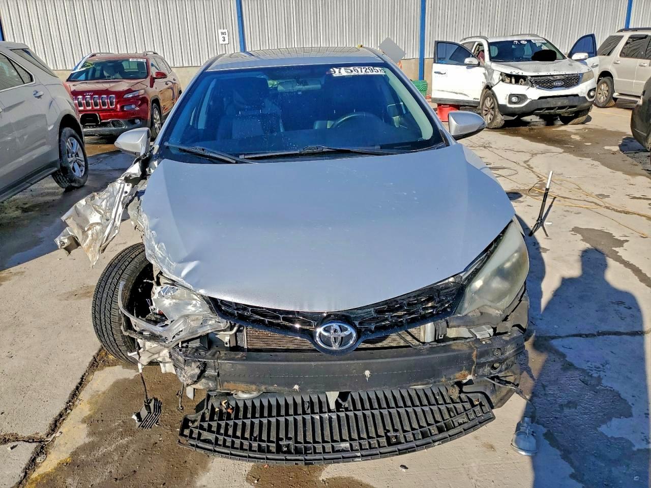 2015 TOYOTA COROLLA L photo 5