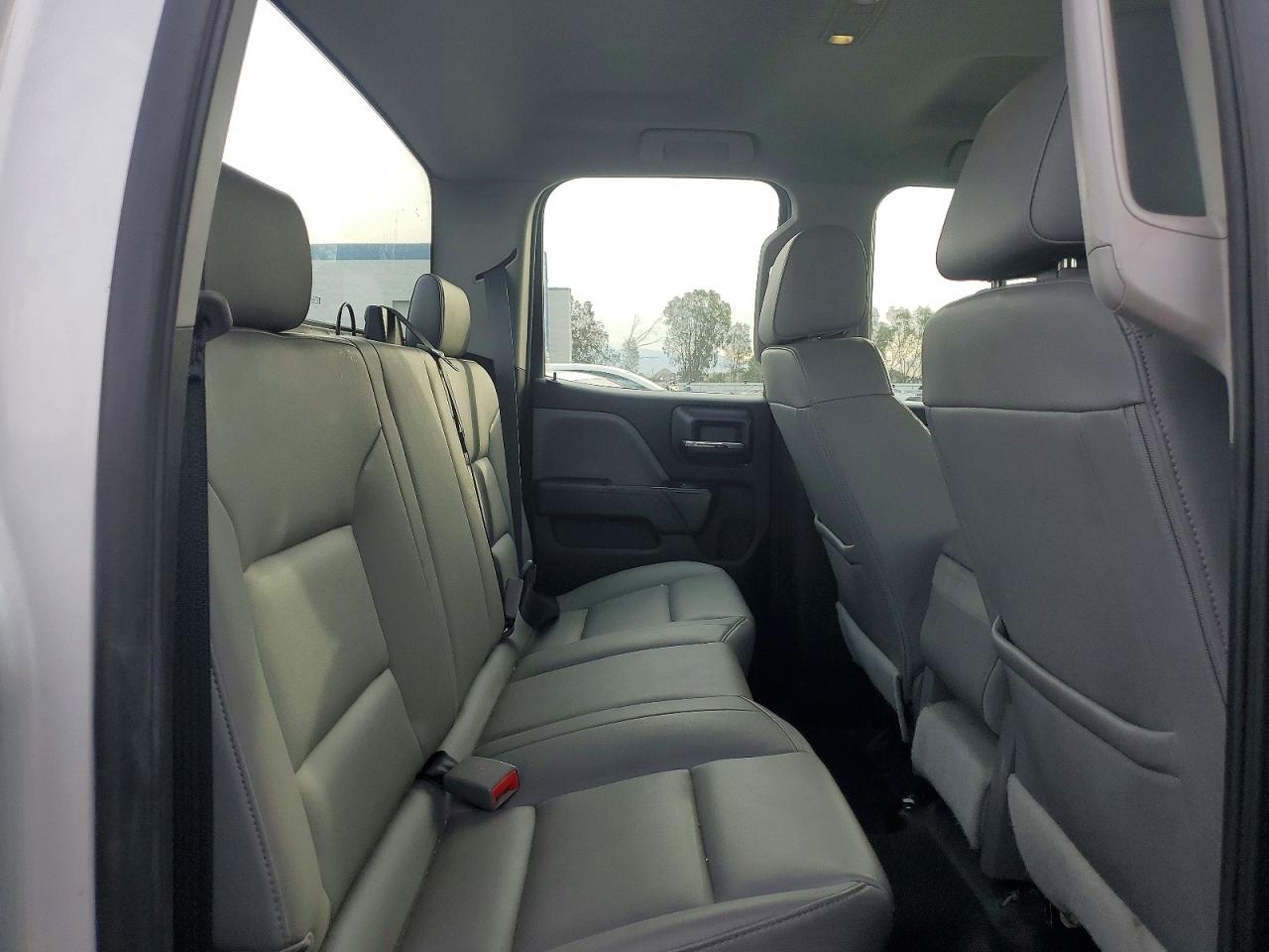 2018 CHEVROLET SILVERADO K1500 photo 10