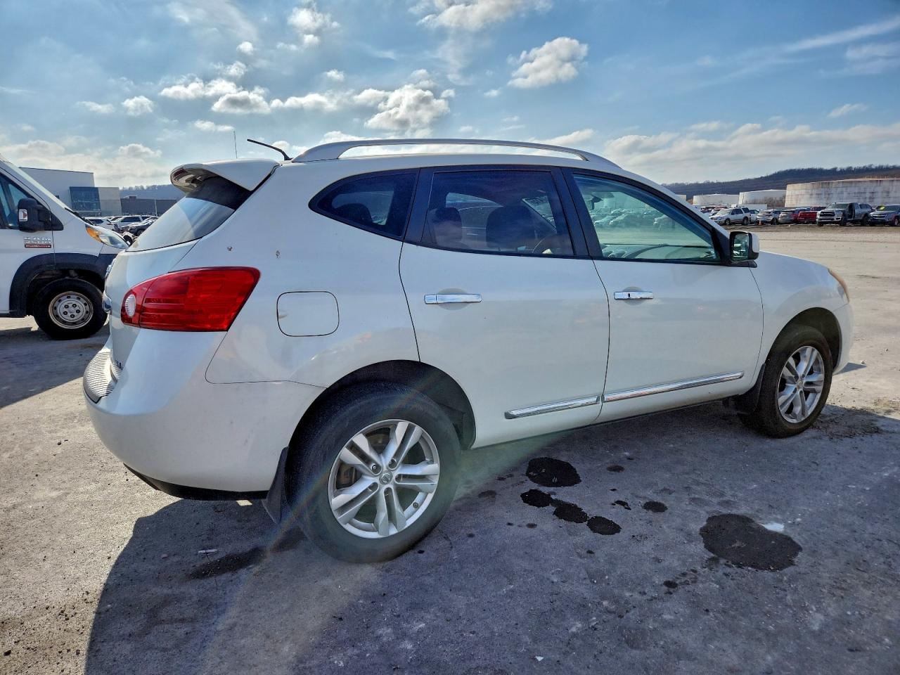 2013 NISSAN ROGUE S photo 3