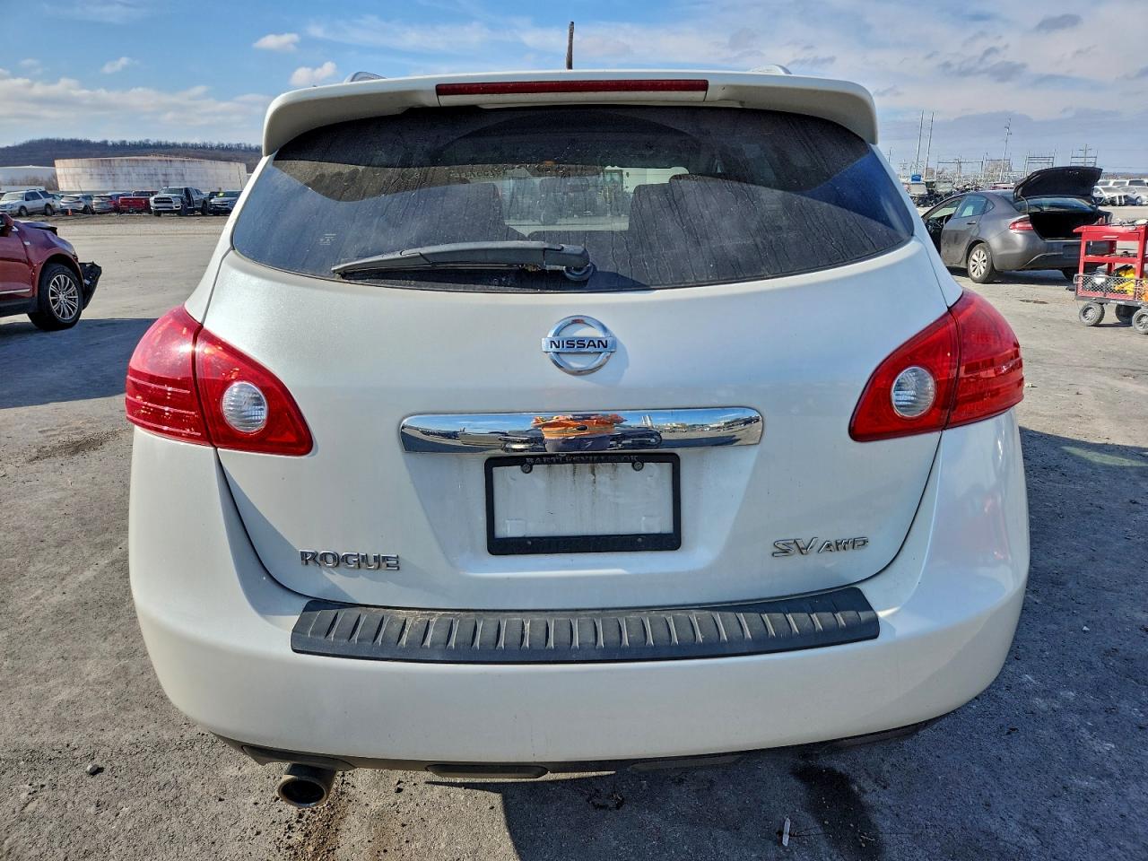 2013 NISSAN ROGUE S photo 6