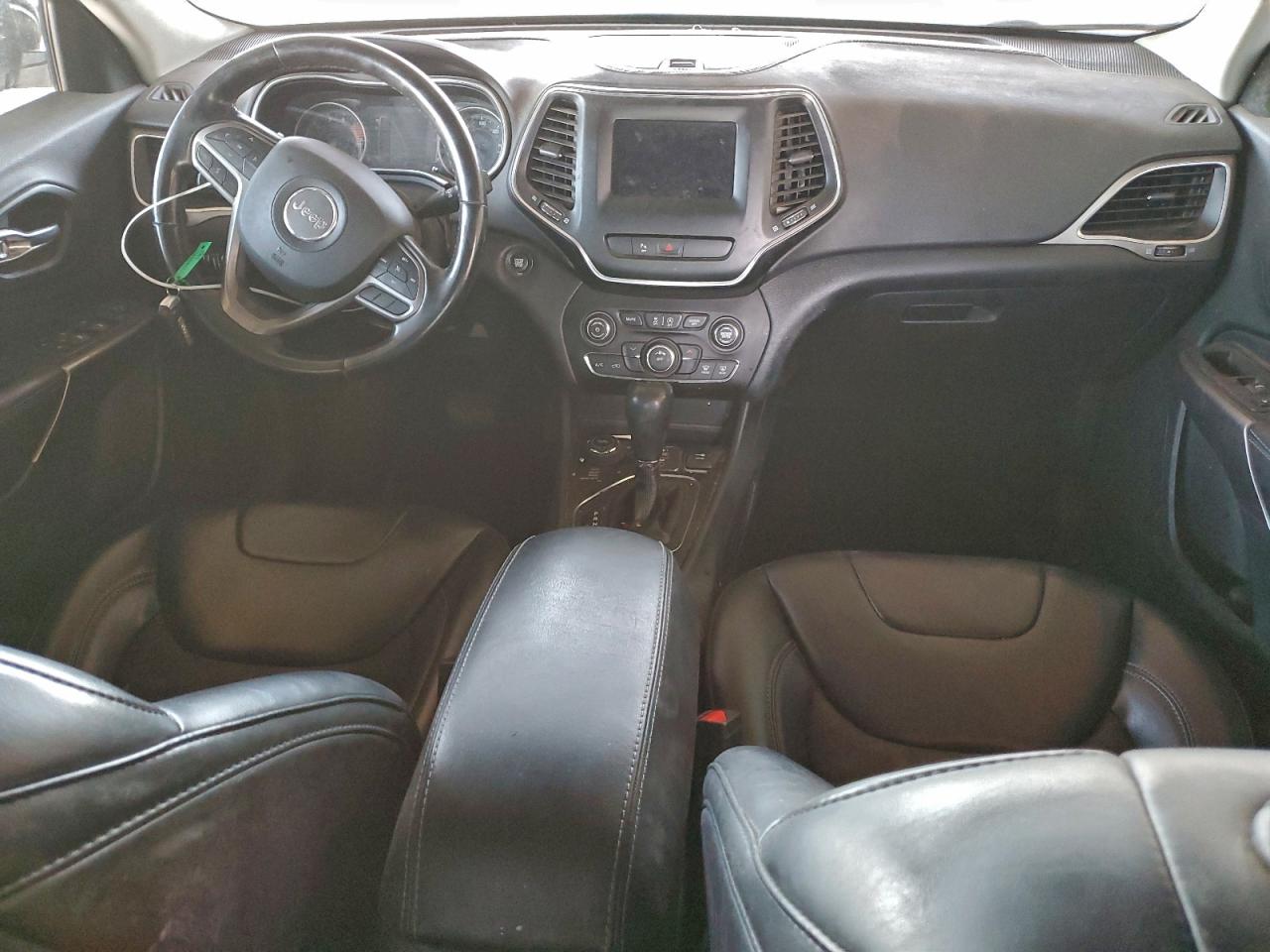 2019 JEEP CHEROKEE LATITUDE PLUS photo 8