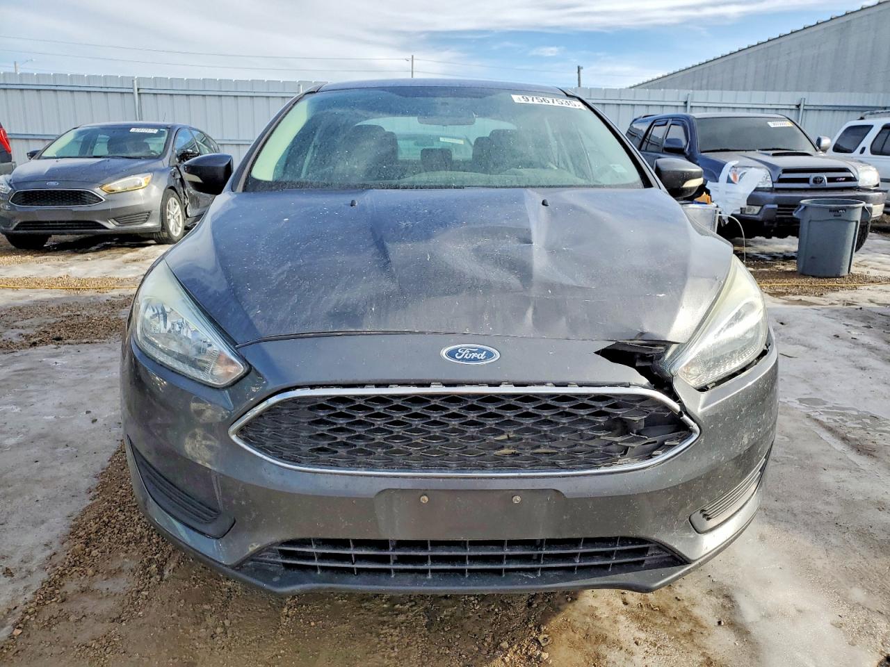 2015 FORD FOCUS SE photo 5