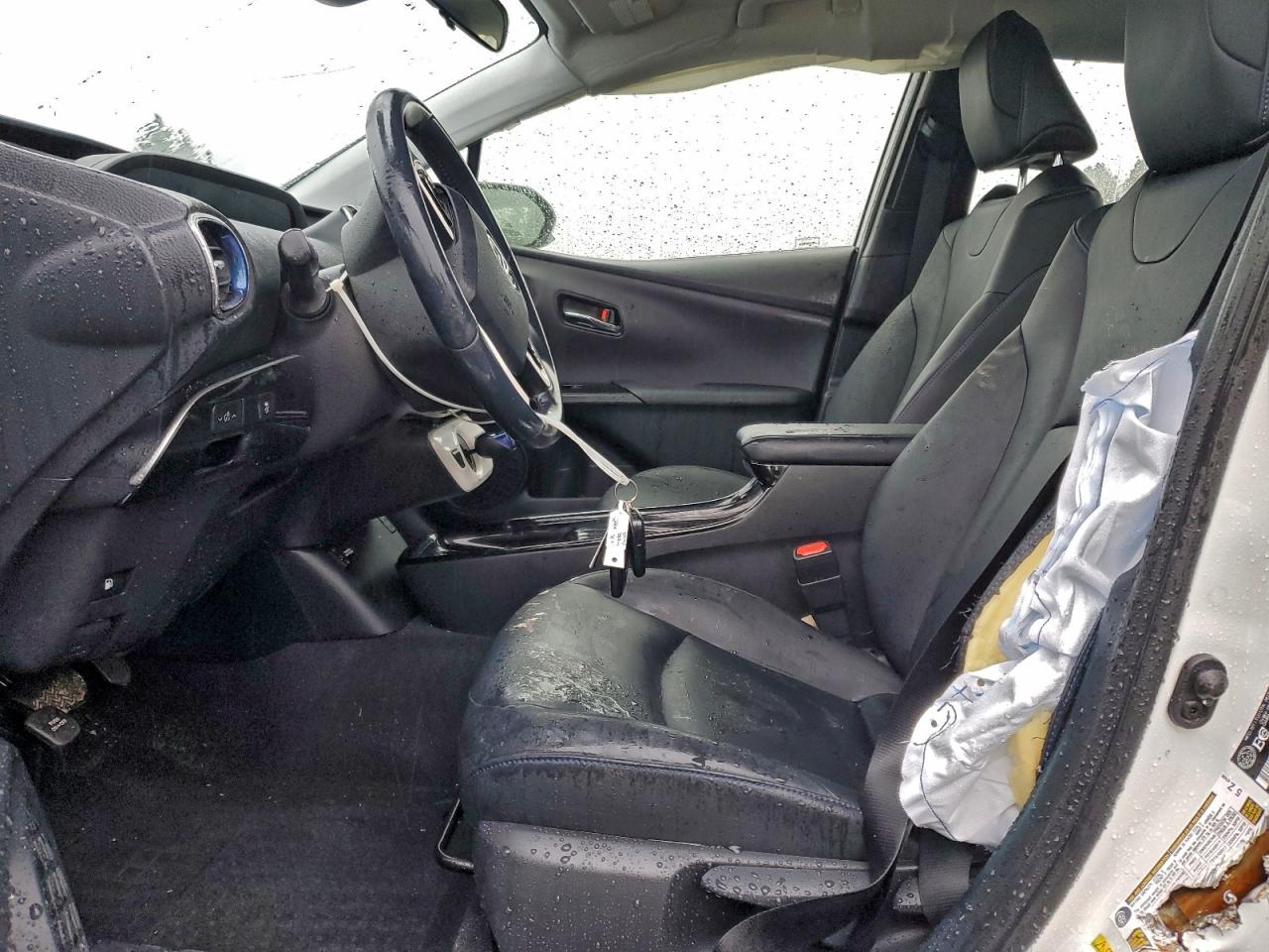 2018 TOYOTA PRIUS photo 7